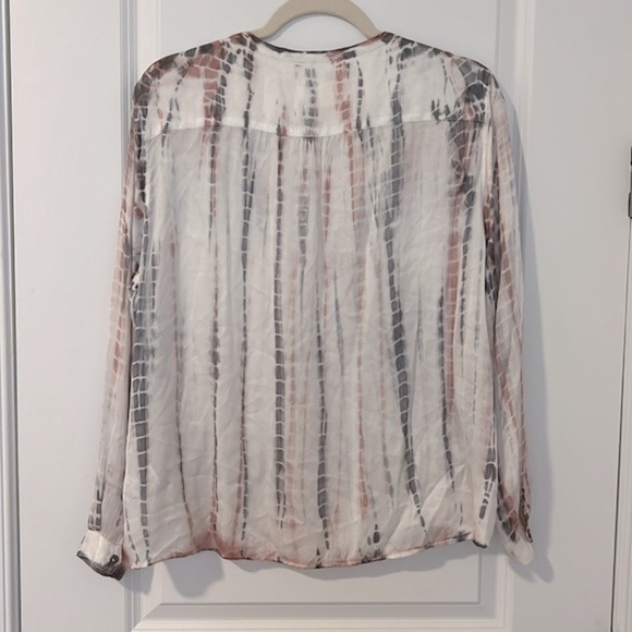 Zadig & Voltaire Satin Long Sleeve Tunic Blouse Top Size Medium White Pink Gray - Picture 3 of 10